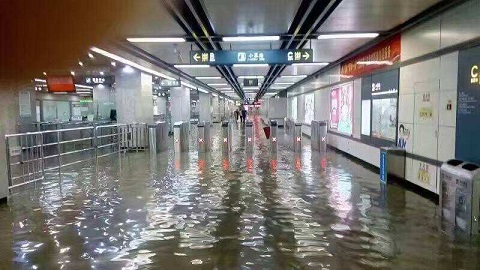 深圳地铁排水